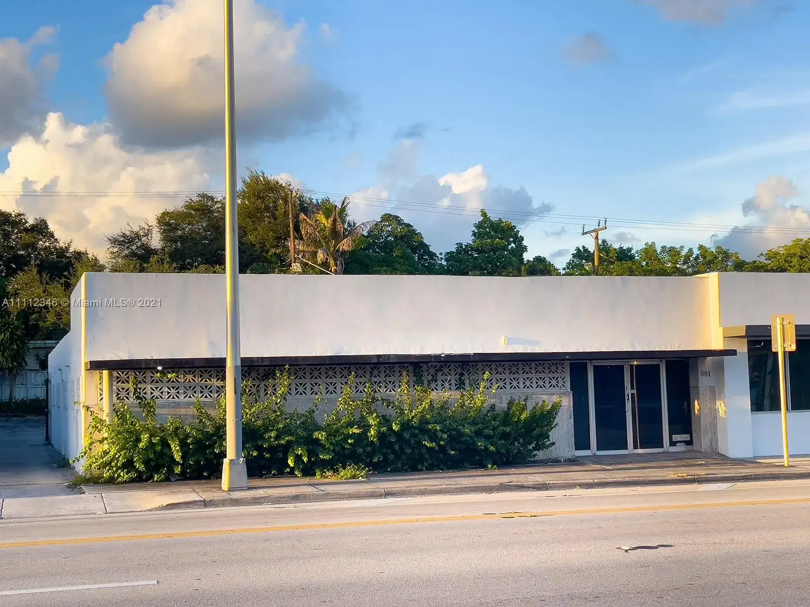 901 NE 79th St, Miami FL 33138 photo 3
