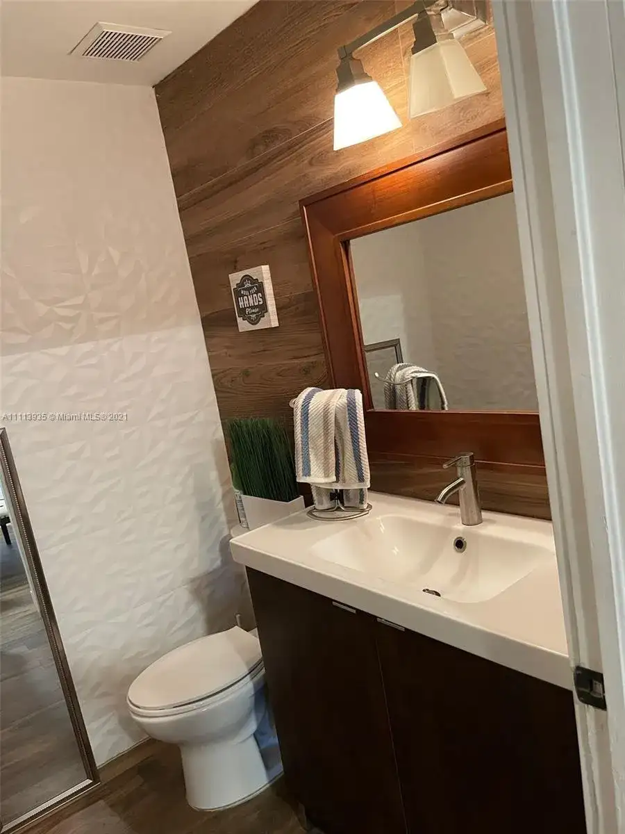 11479 NW 60th Ter # 373, Doral FL 33178 photo 4