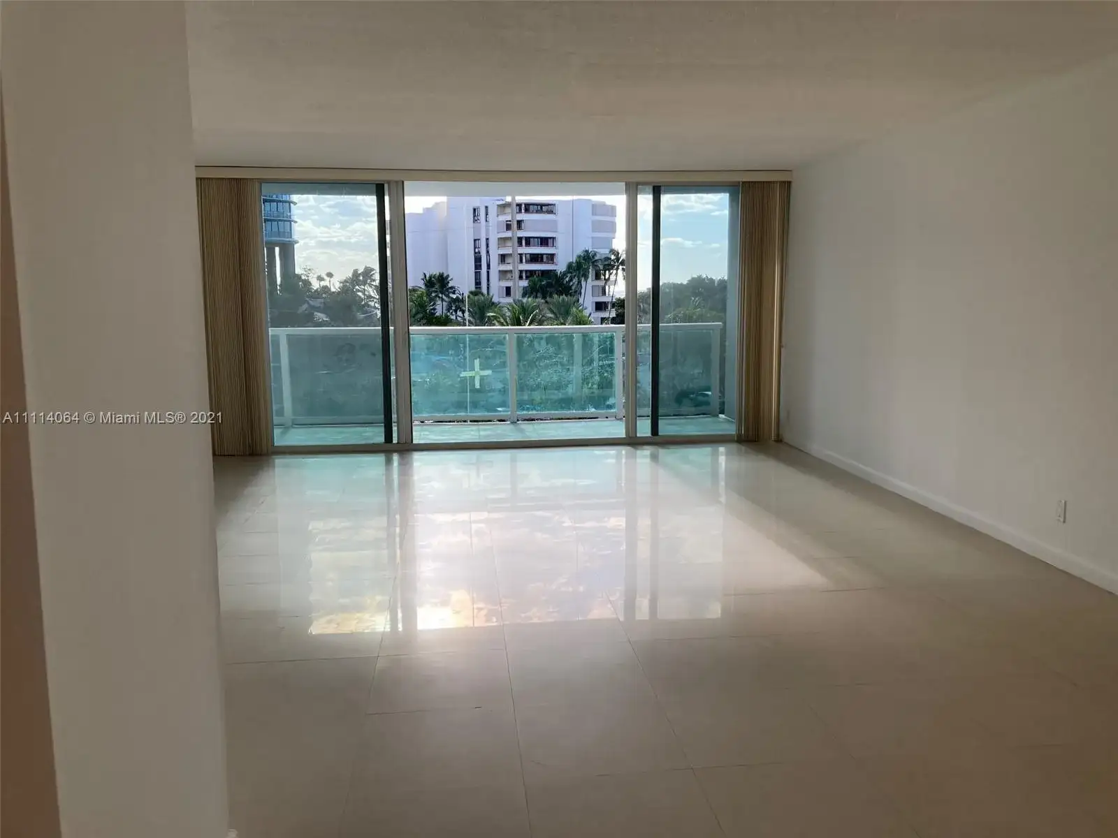 100 Bayview Dr # 406, Sunny Isles Beach FL 33160 photo 5