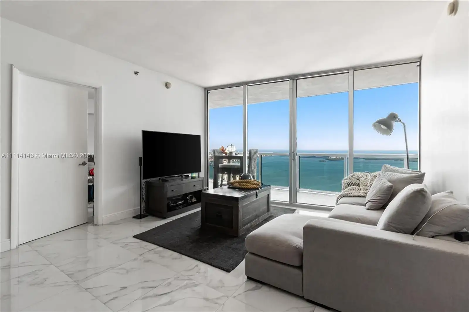 465 Brickell Ave # 5505, Miami FL 33131 photo 3