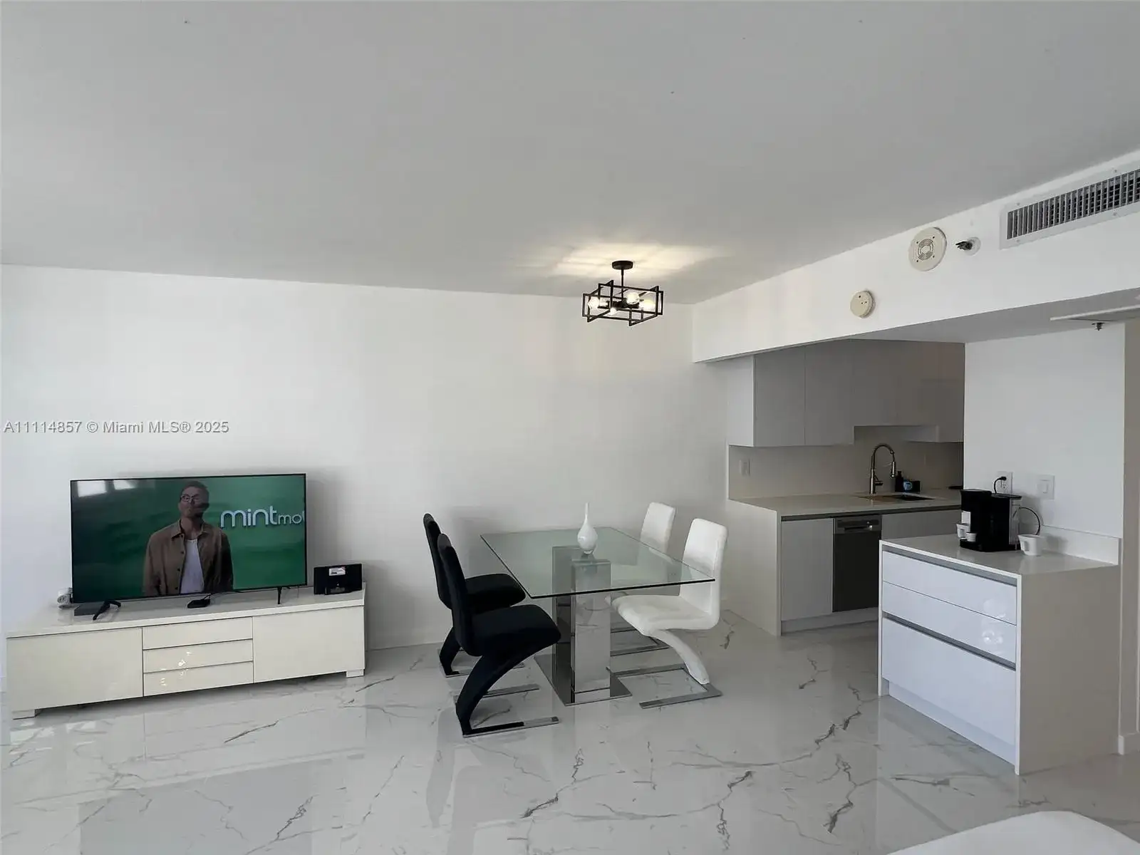 100 Lincoln Rd # 1207, Miami Beach FL 33139 photo 5