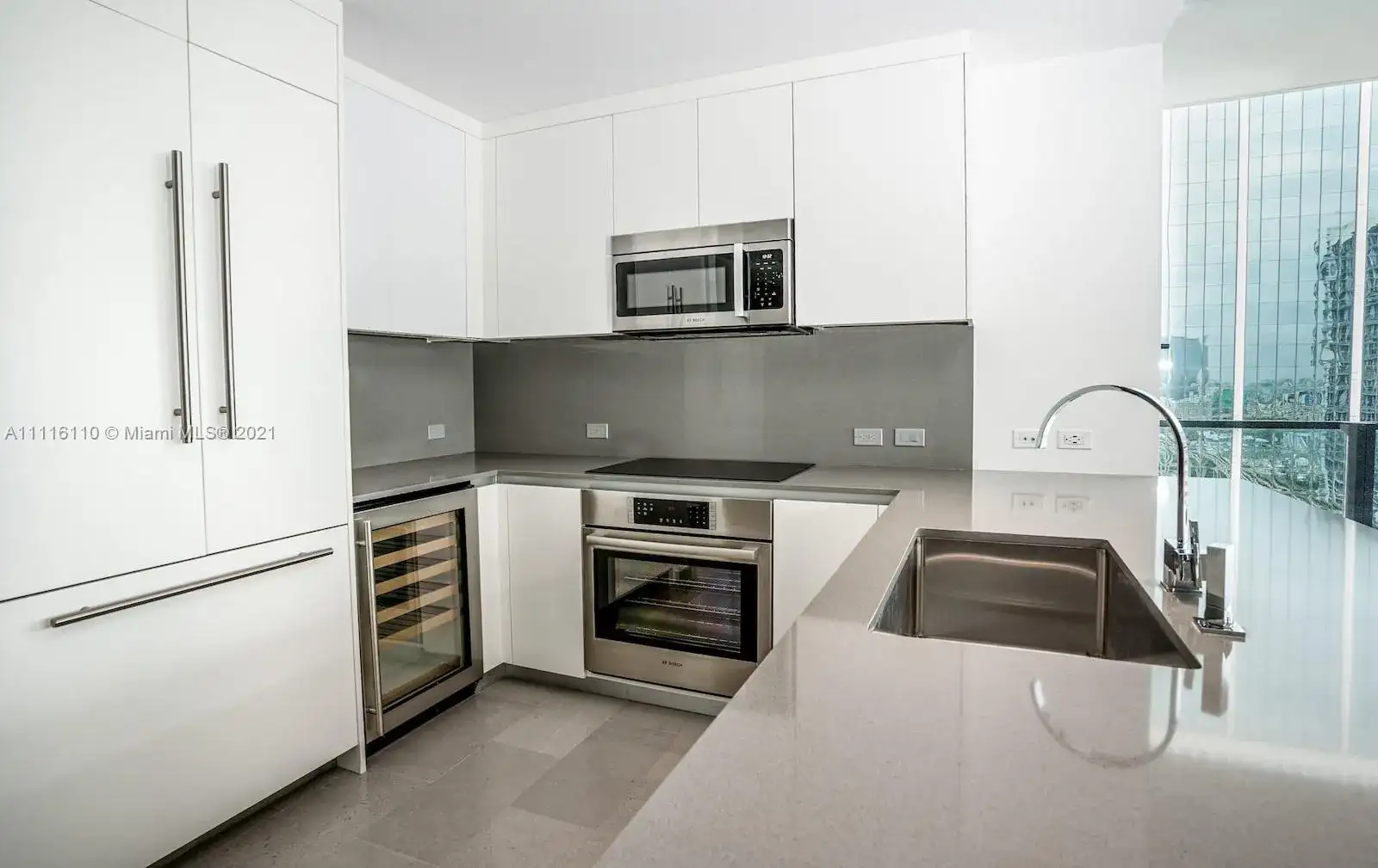 88 SW 7th St # 1202, Miami FL 33130 photo 3