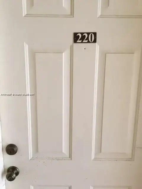 8500 SW 109th Ave # 220, Miami FL 33173 photo 2
