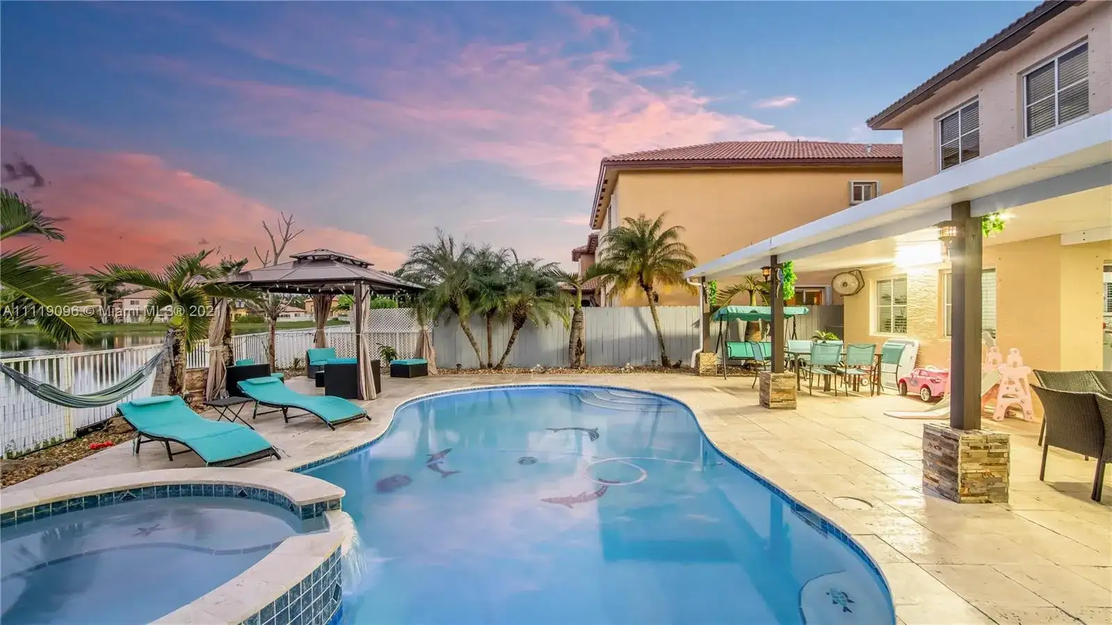 2845 NE 41st Rd, Homestead FL 33033 photo 2