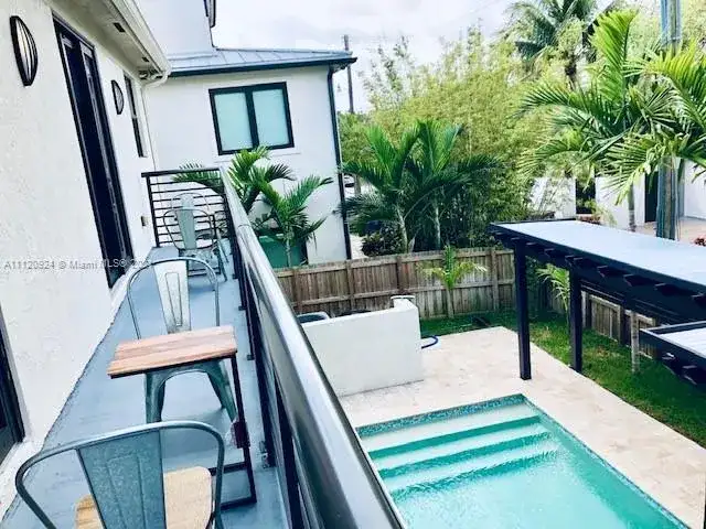 605 NE 15th Ave, Fort Lauderdale FL 33304 photo 3