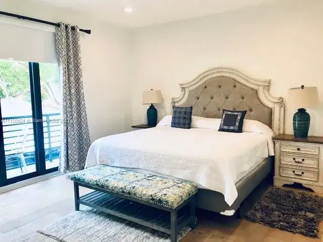 605 NE 15th Ave, Fort Lauderdale FL 33304 photo 5