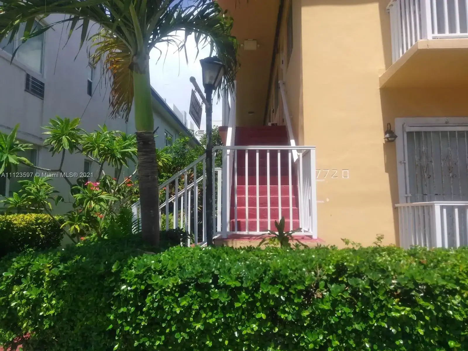 7720 Harding Ave # 1, Miami Beach FL 33141 photo 5