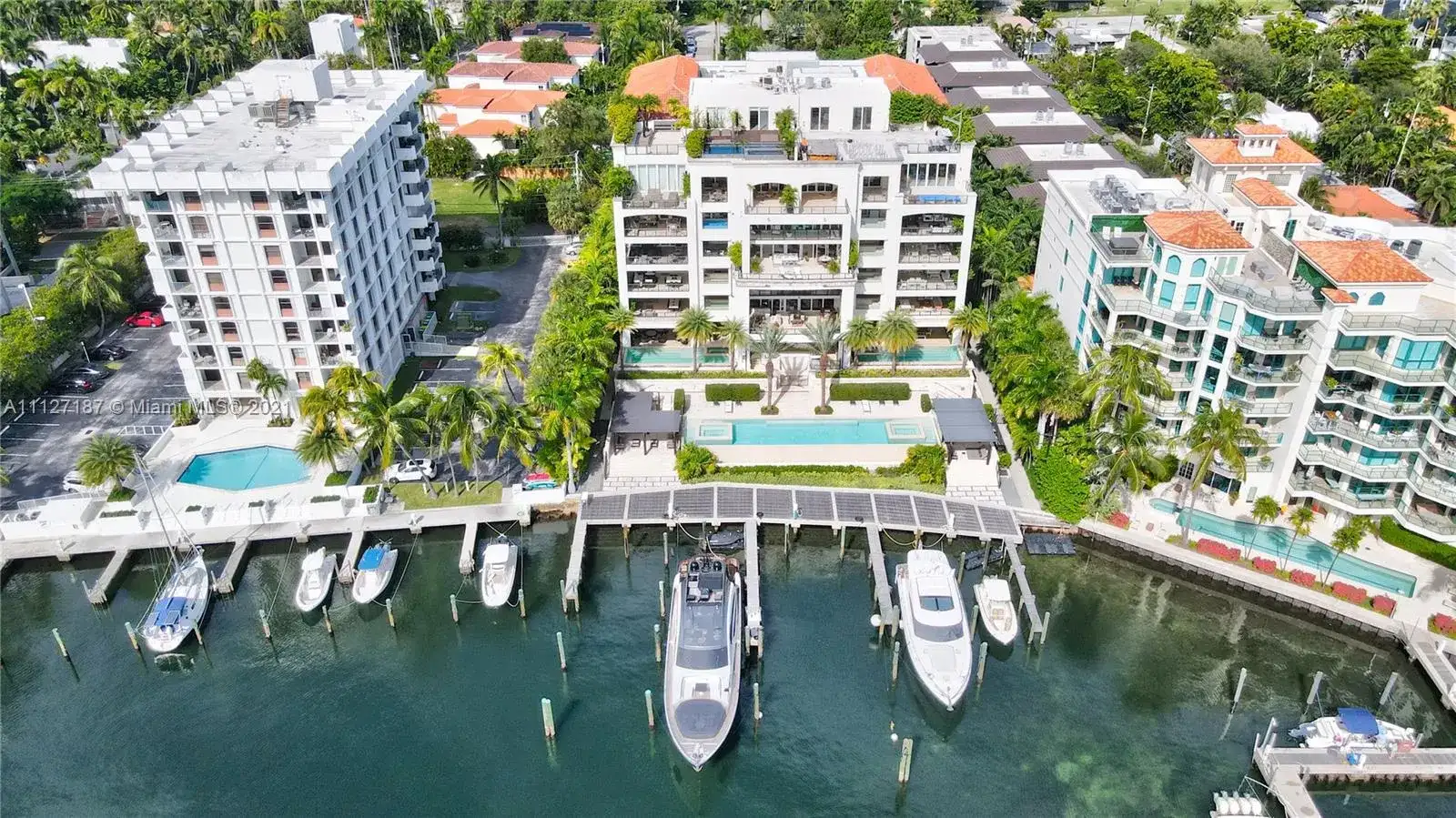 3535 Hiawatha Ave # 403, Coconut Grove FL 33133 photo 2