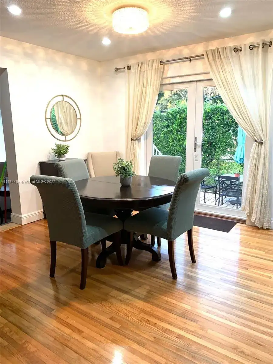411 Alesio Ave, Coral Gables FL 33134 photo 4