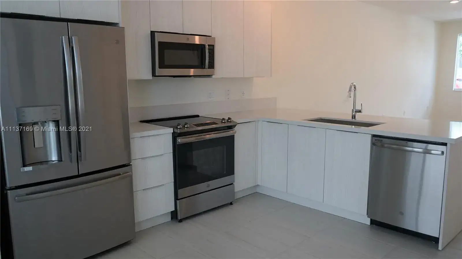 10222 NW 64th way # 103, Doral FL 33178 photo 4