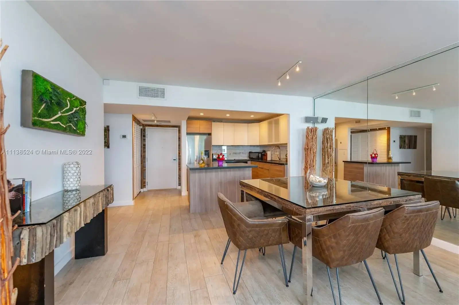 2301 Collins Ave # 716, Miami Beach FL 33139 photo 3