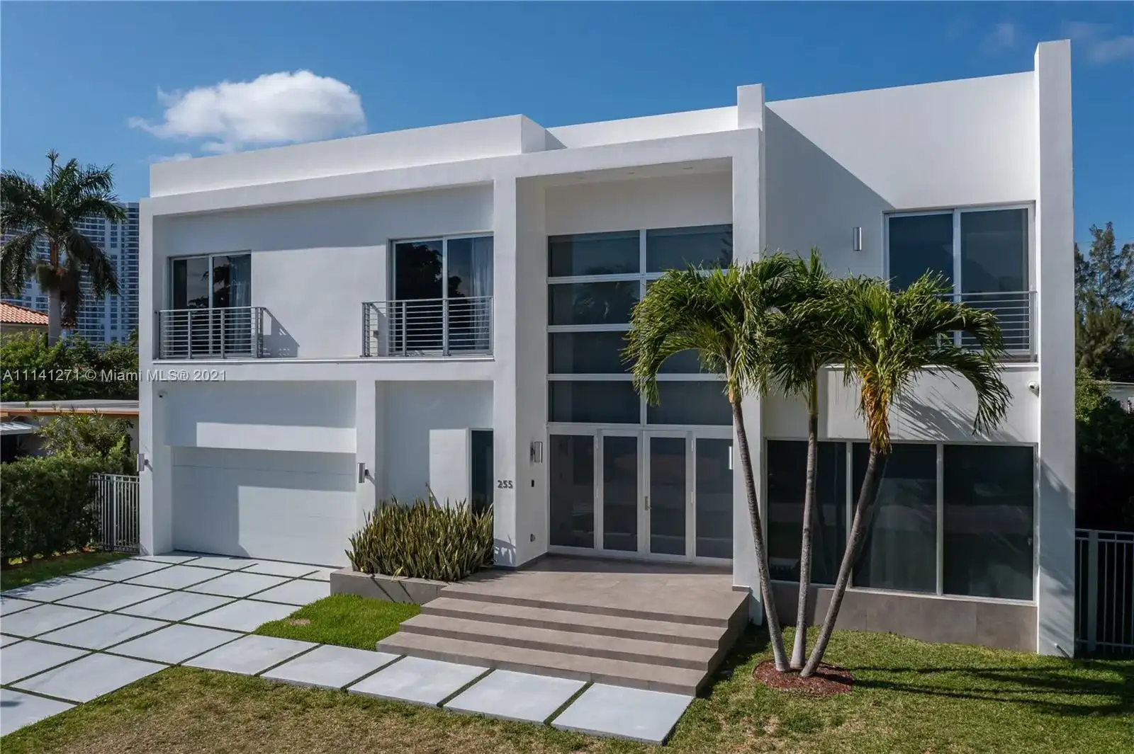 255 189th Ter, Sunny Isles Beach FL 33160 photo 2