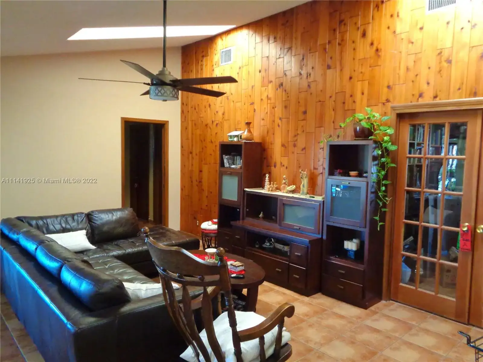 1060 NW 110th Ln, Coral Springs FL 33071 photo 2