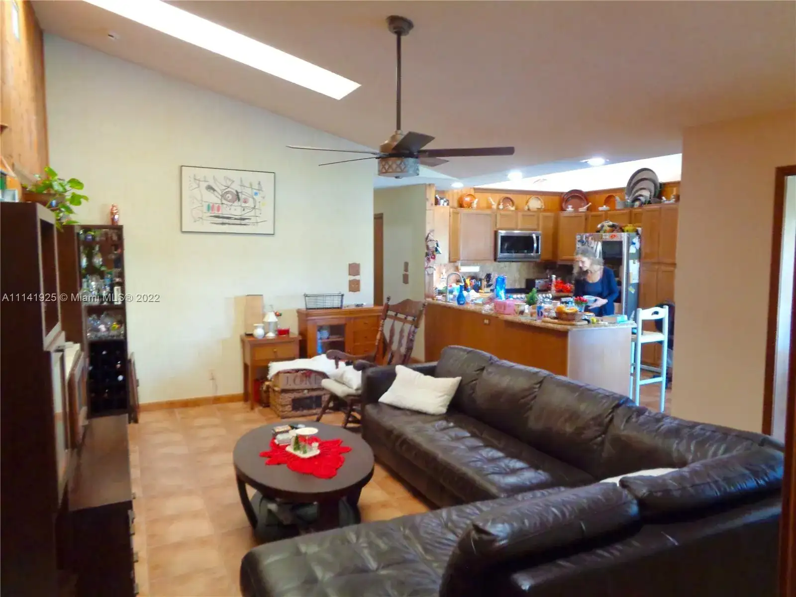 1060 NW 110th Ln, Coral Springs FL 33071 photo 3