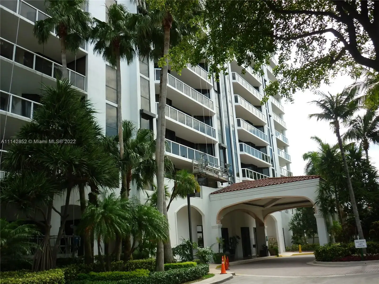 3598 Yacht Club Dr # 202, Aventura FL 33180 photo 3