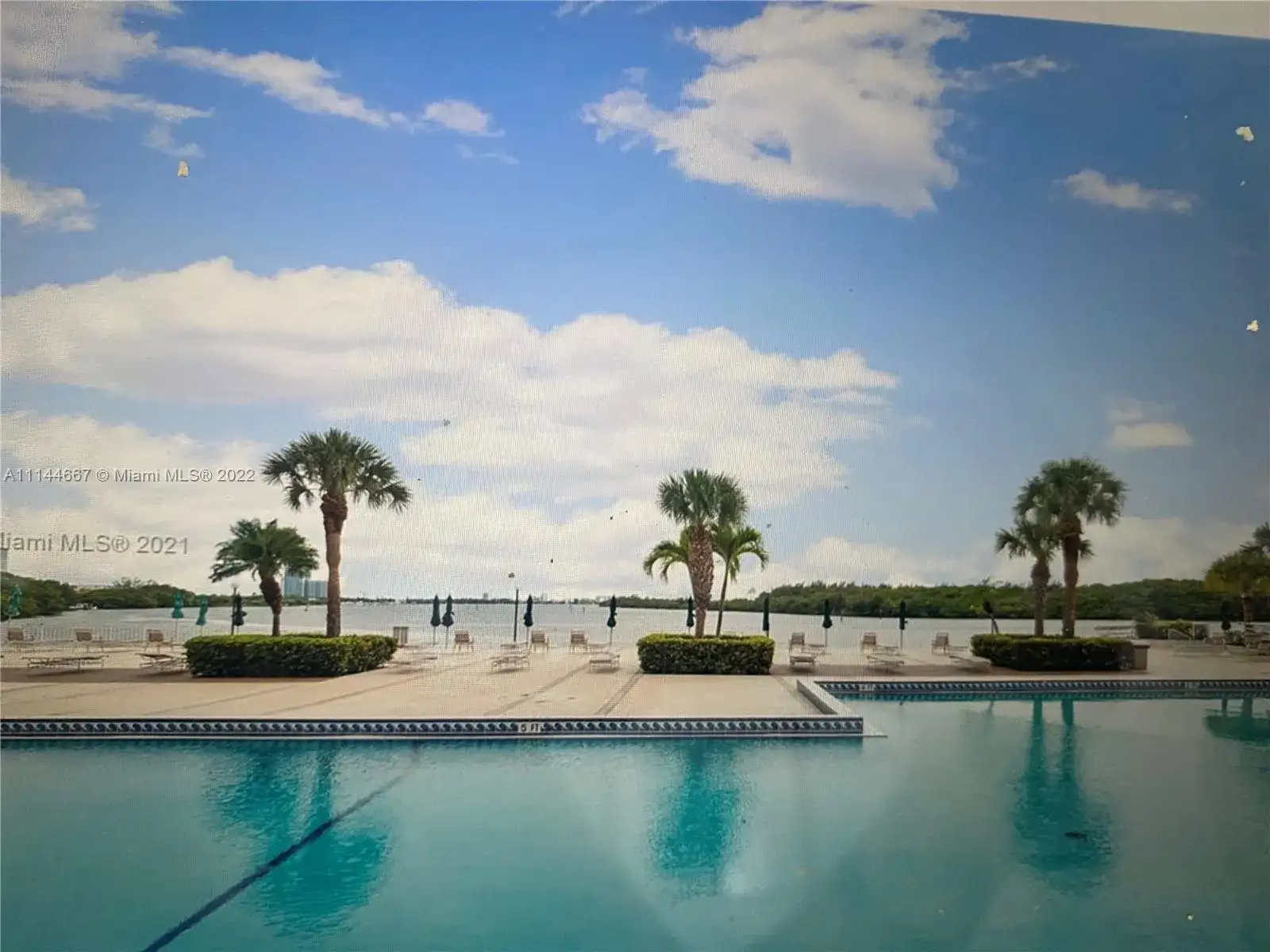 300 Bayview Dr # 409, Sunny Isles Beach FL 33160 photo 2