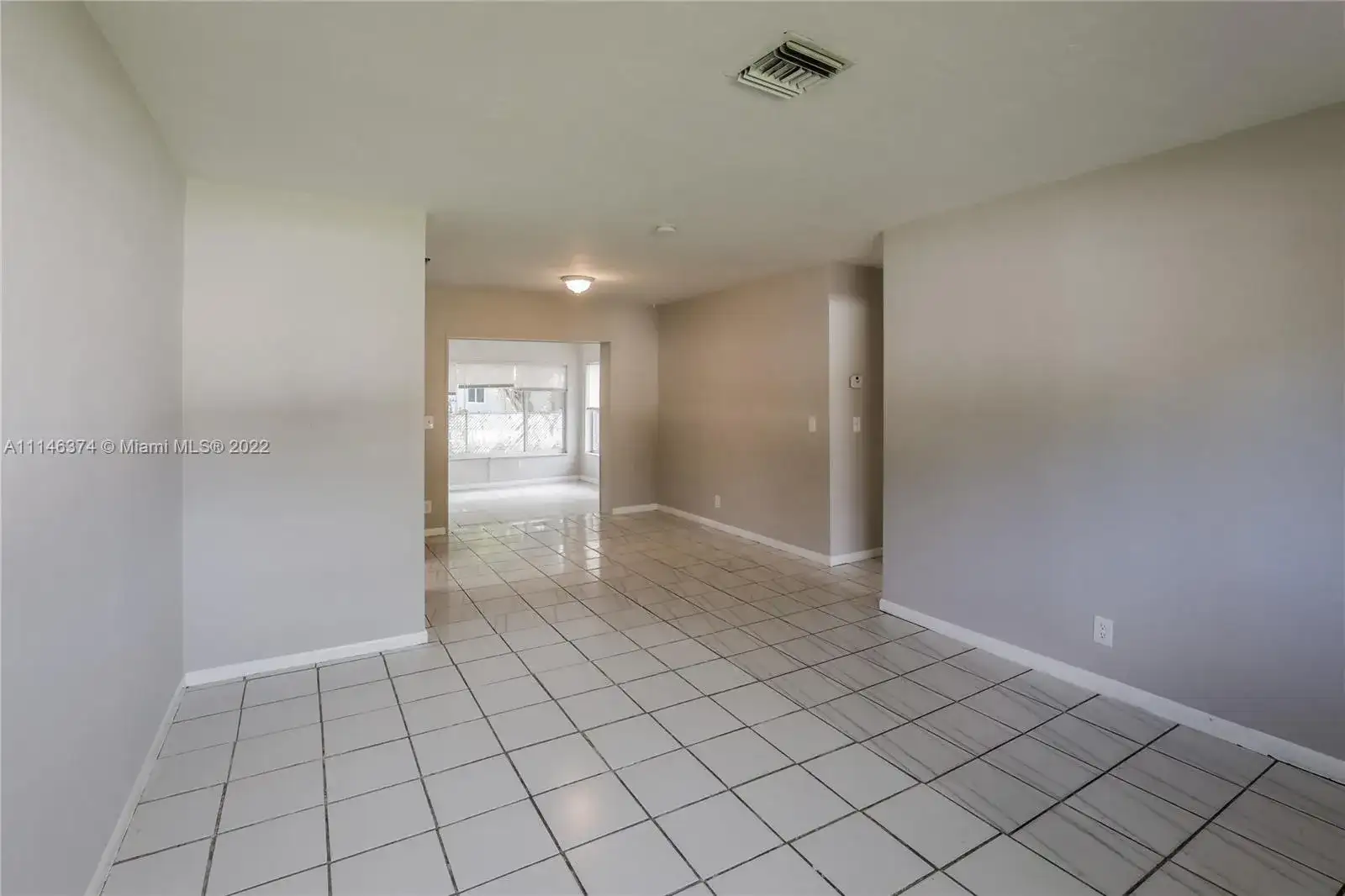 4984 SW 5th St, Margate FL 33068 photo 4