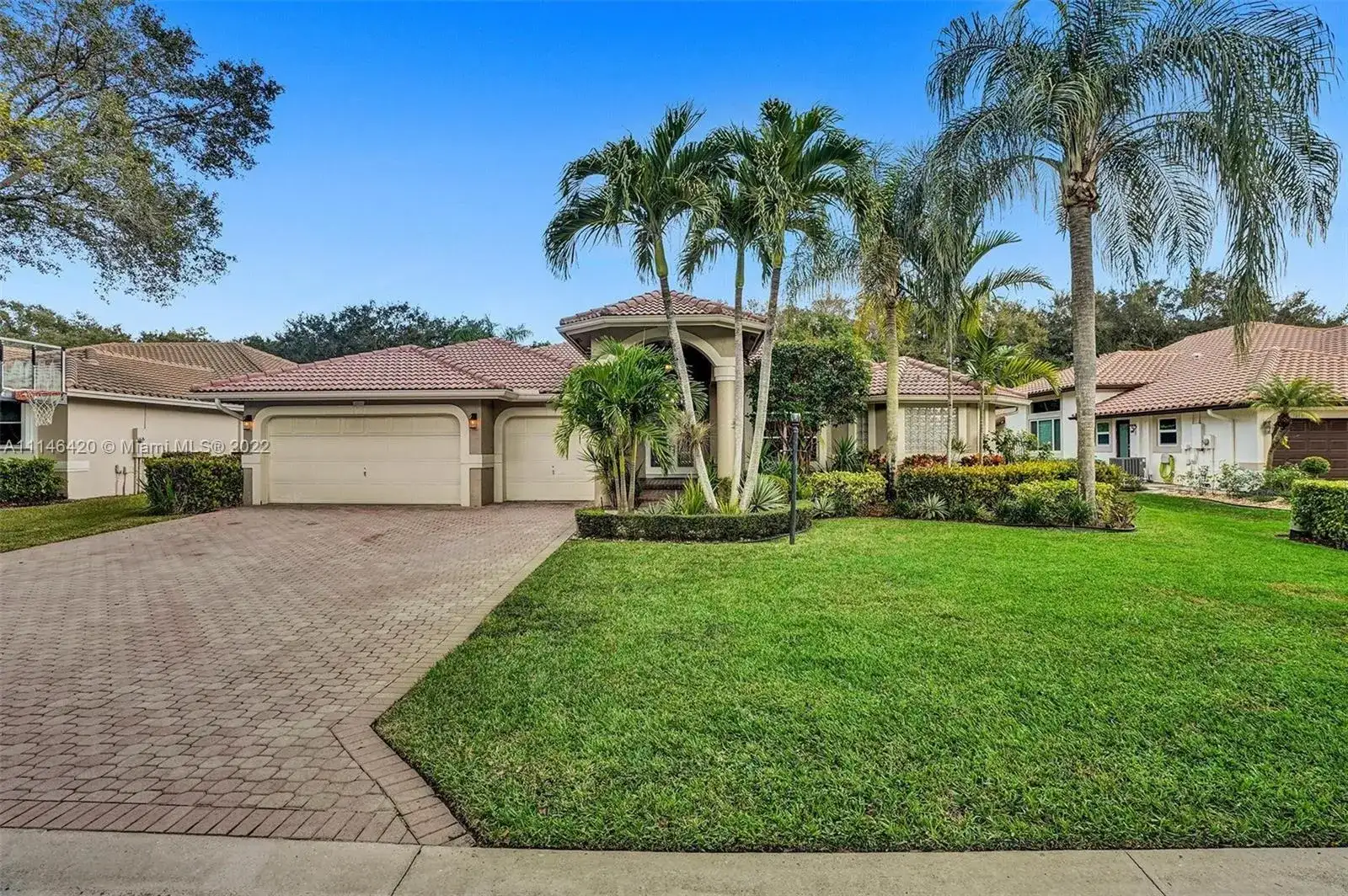 6586 NW 97th Dr, Parkland FL 33076 photo 3