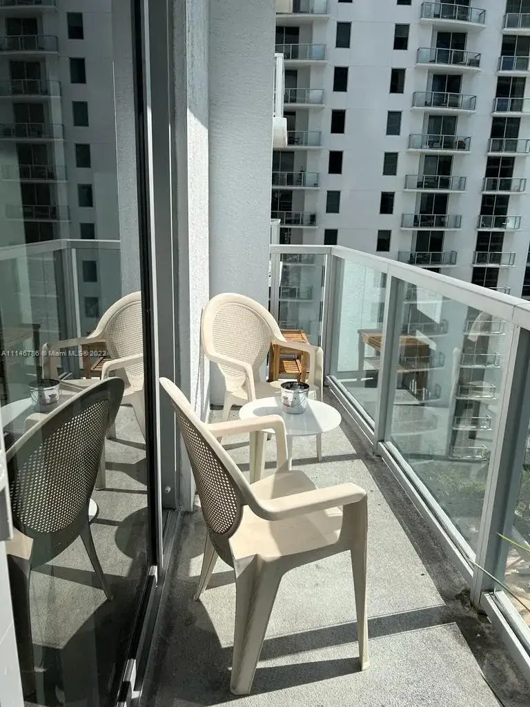1050 Brickell Ave # 2112, Miami FL 33131 photo 5