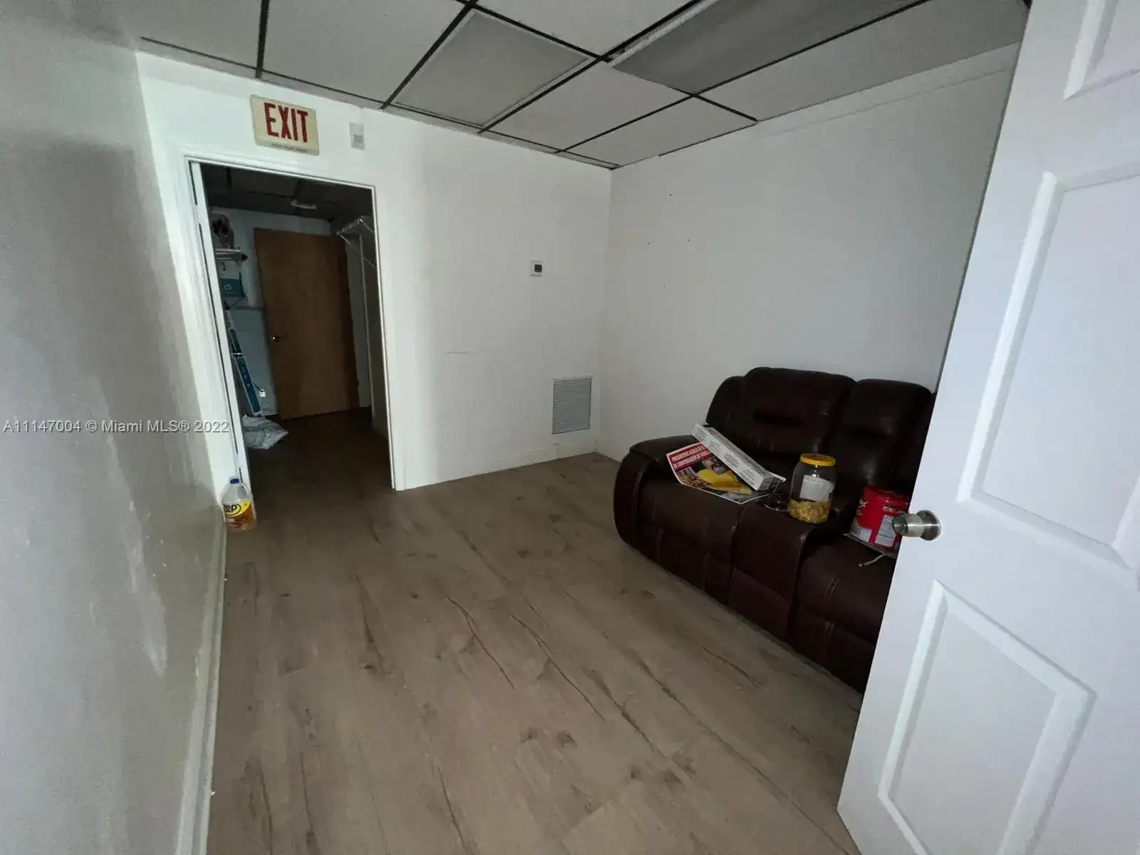 1 SW 107th Ave, Sweetwater FL 33174 photo 5