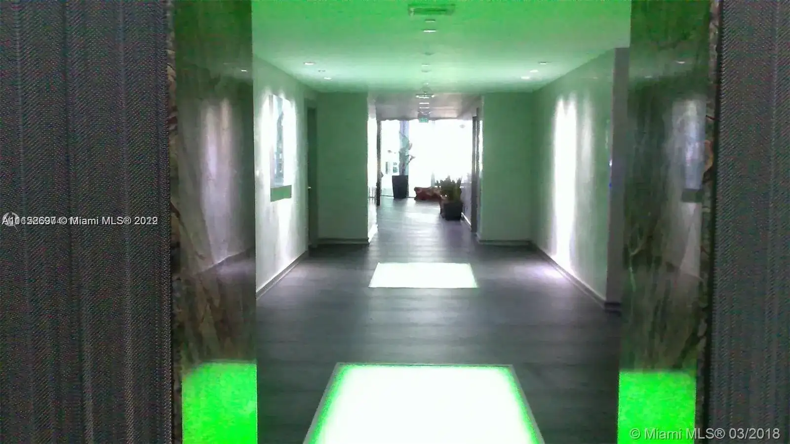 90 SW 3rd St # 15, Miami FL 33130 photo 3