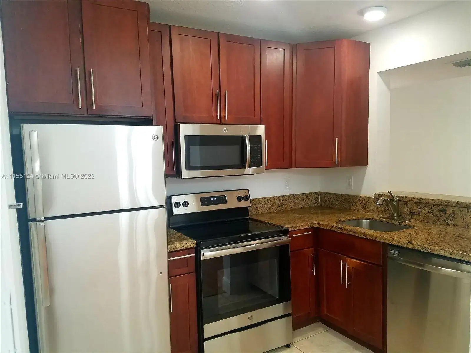 340 84th St # 2, Miami Beach FL 33141 photo 5