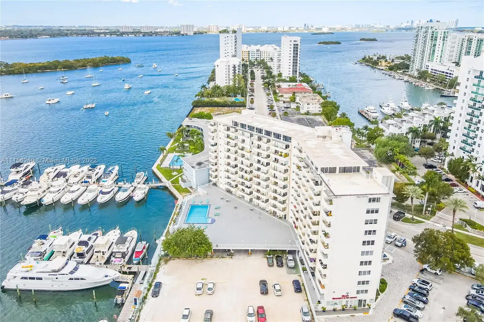 7904 west dr # 417, North Bay Village FL 33141 photo 2