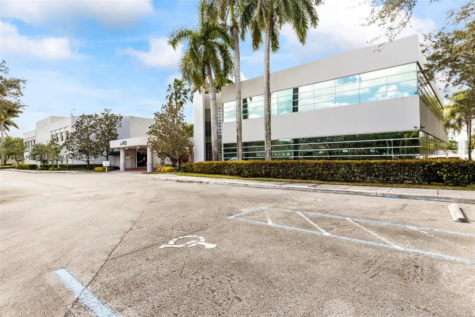 1455 N Park Dr, Weston FL 33326 photo 2