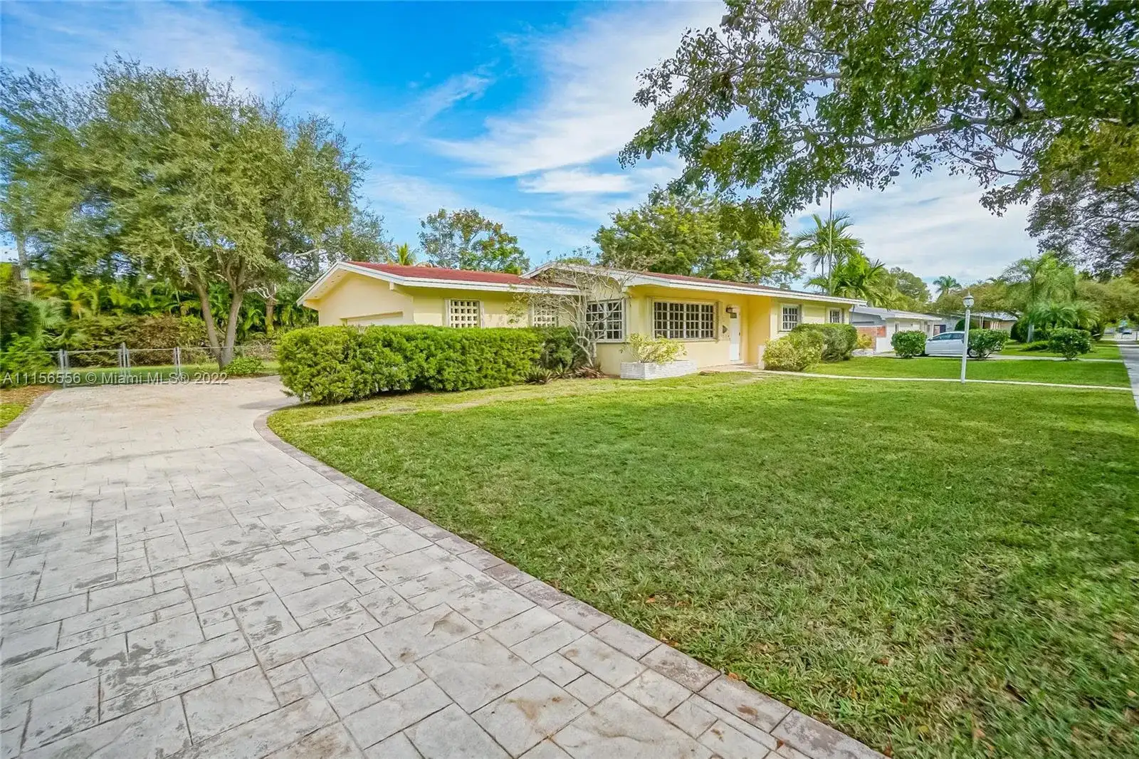 7445 SW 128th St, Pinecrest FL 33156 photo 2