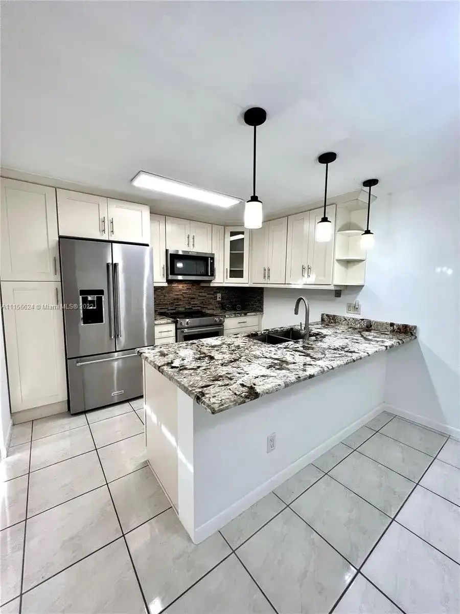 11865 SW 13th Ct, Davie FL 33325 photo 3