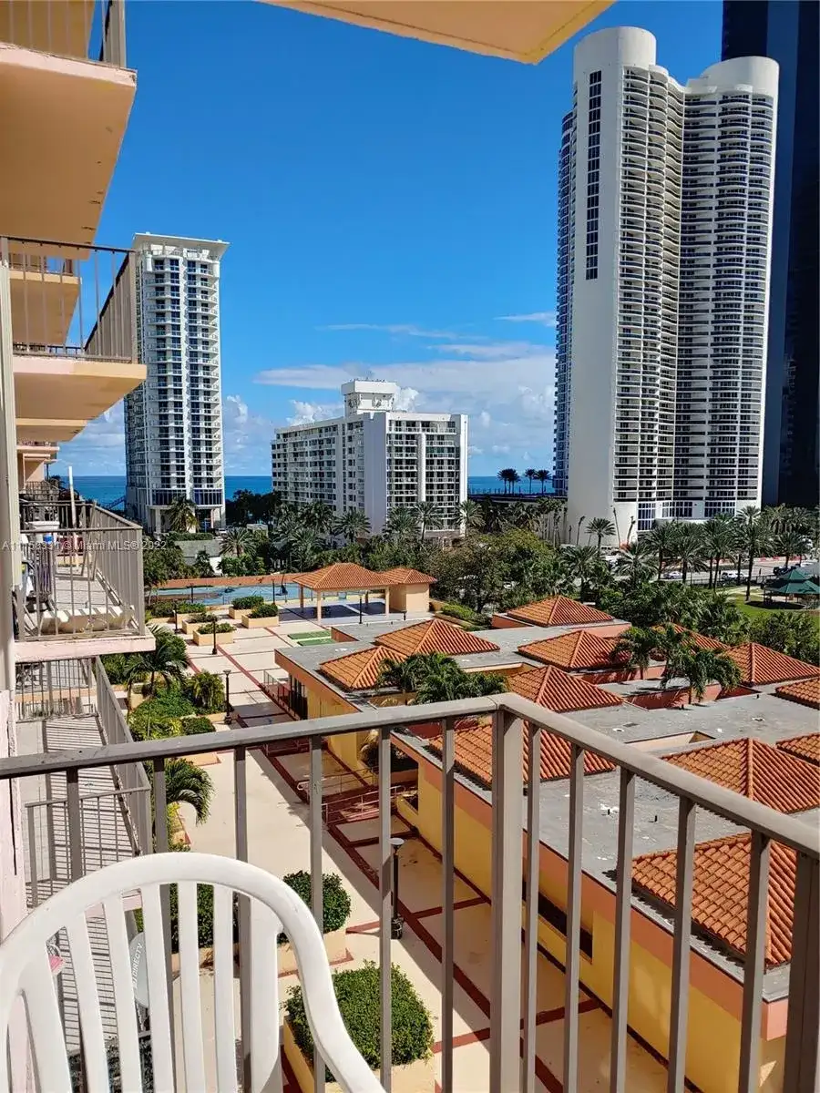 210 174th St # 807, Sunny Isles Beach FL 33160 photo 4