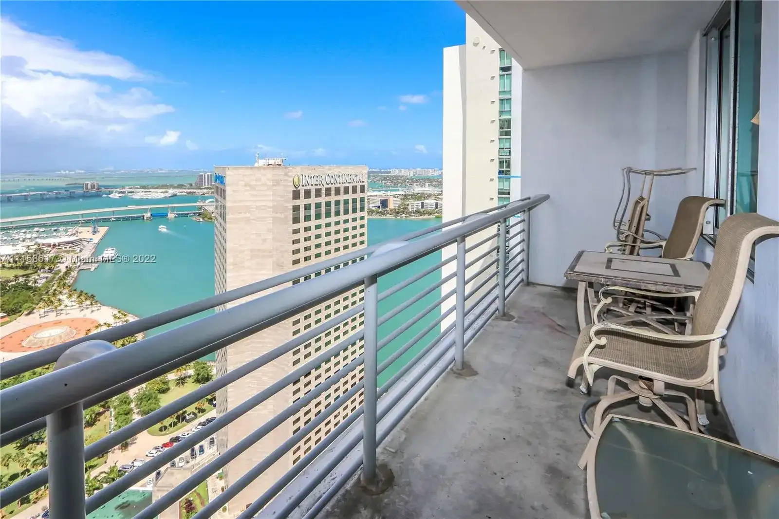 325 S Biscayne Blvd # 3918, Miami FL 33131 photo 3
