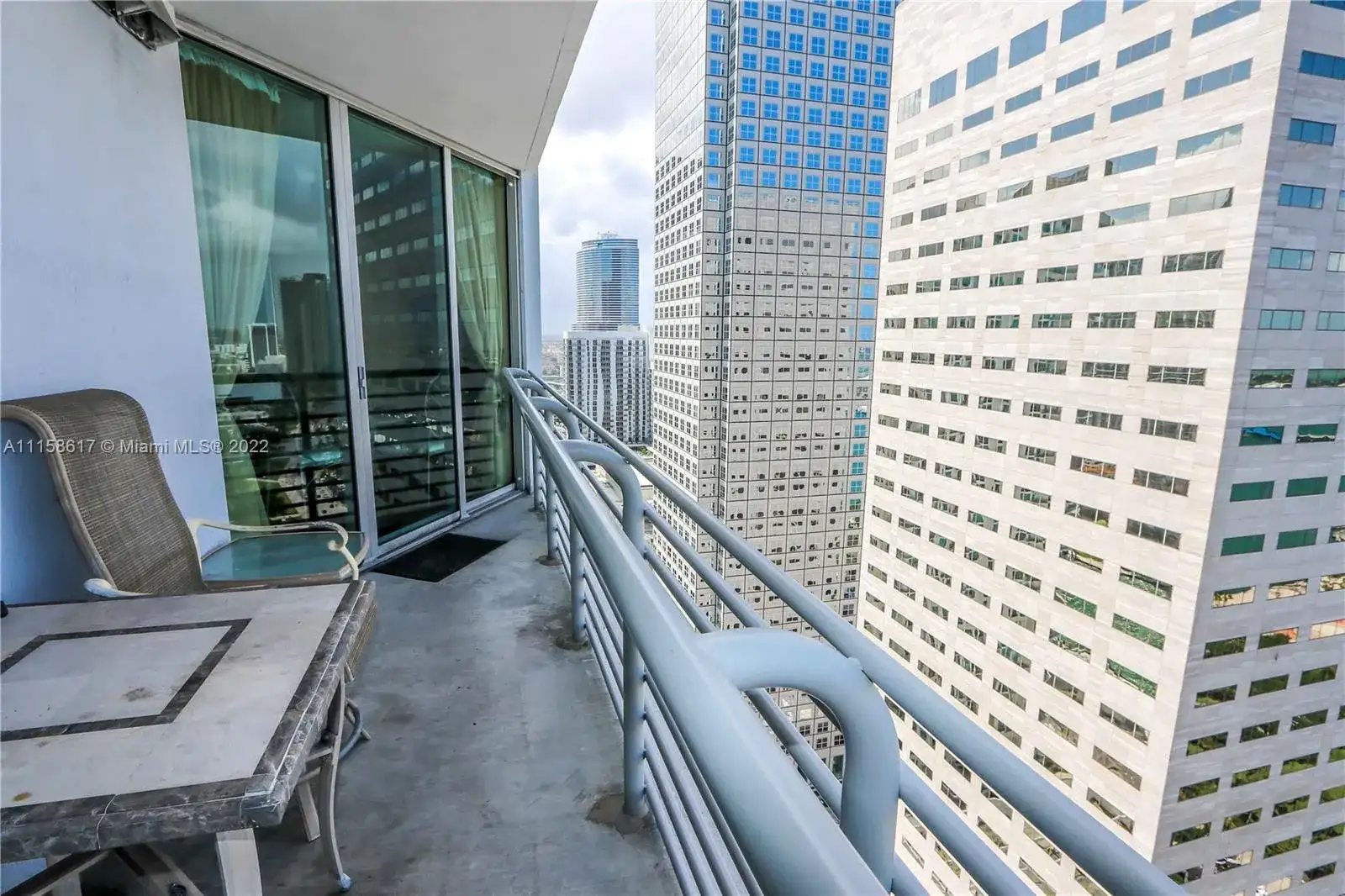 325 S Biscayne Blvd # 3918, Miami FL 33131 photo 4