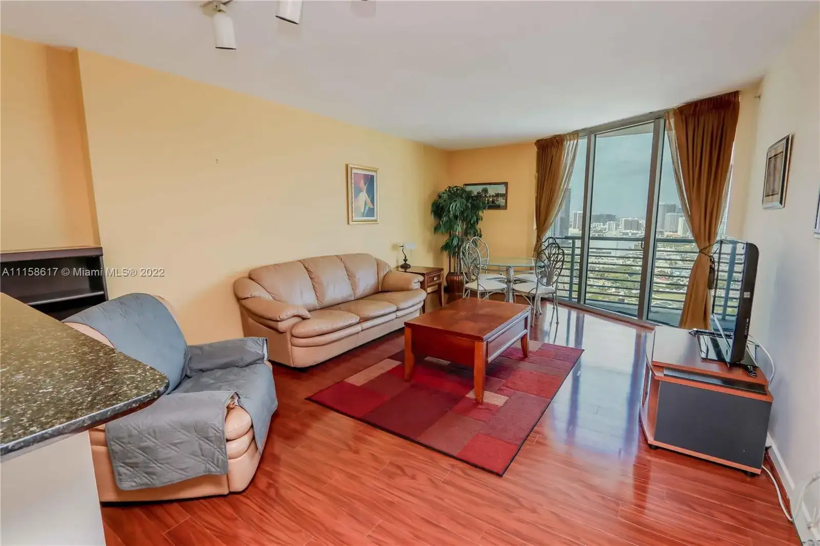 325 S Biscayne Blvd # 3918, Miami FL 33131 photo 5