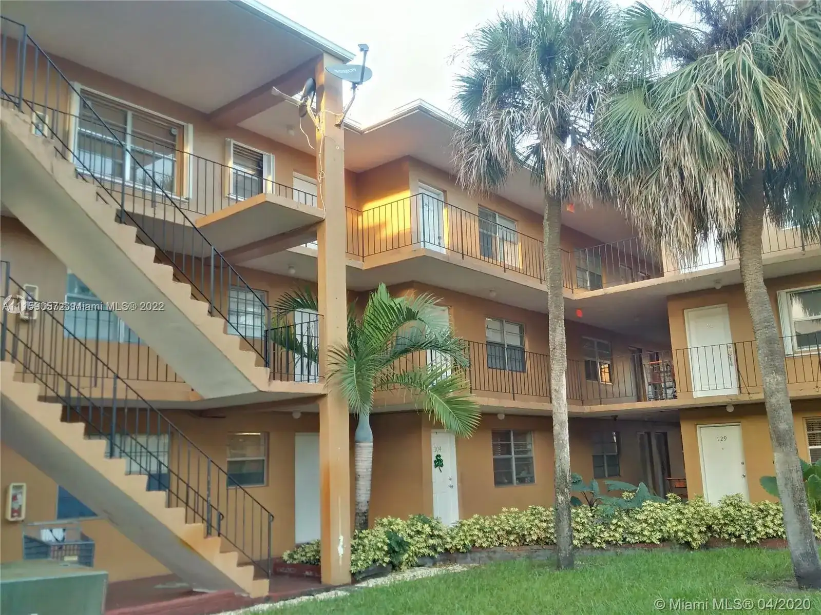 1280 W 54th St # 219B, Hialeah FL 33012 photo 2