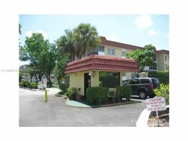 4164 Inverrary Dr # 1008, Lauderhill FL 33319 photo 4
