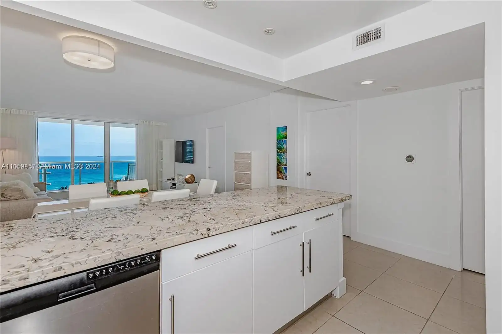 2301 Collins Ave # 938, Miami Beach FL 33139 photo 4
