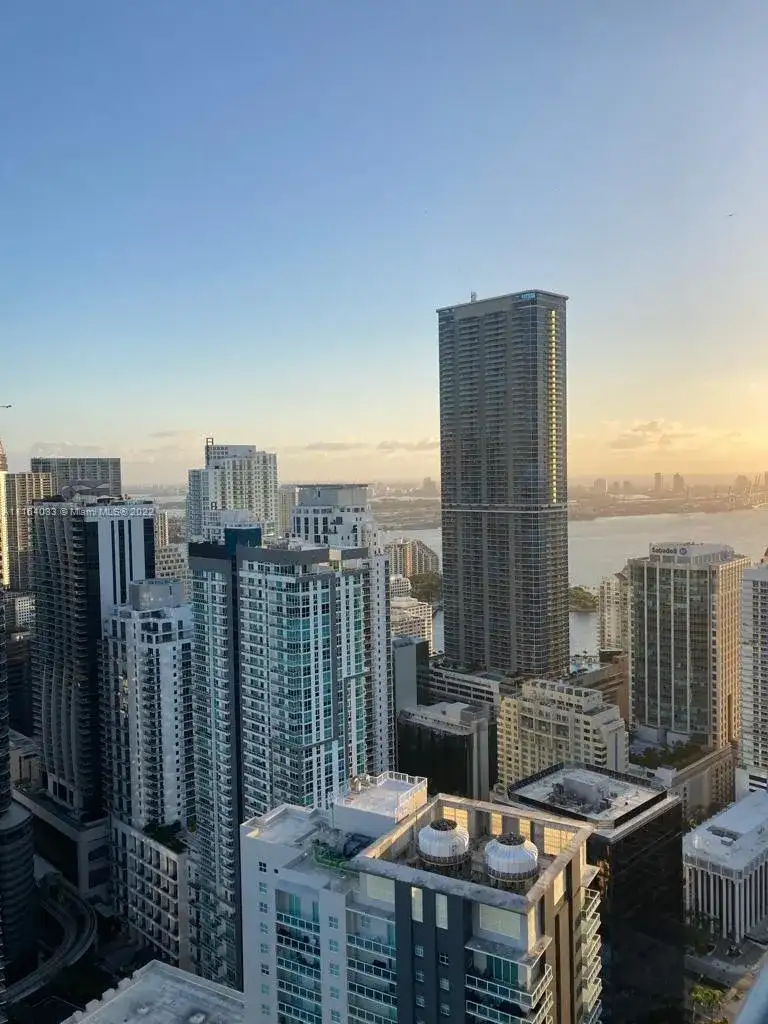 60 SW 13th St # 5013, Miami FL 33130 photo 3