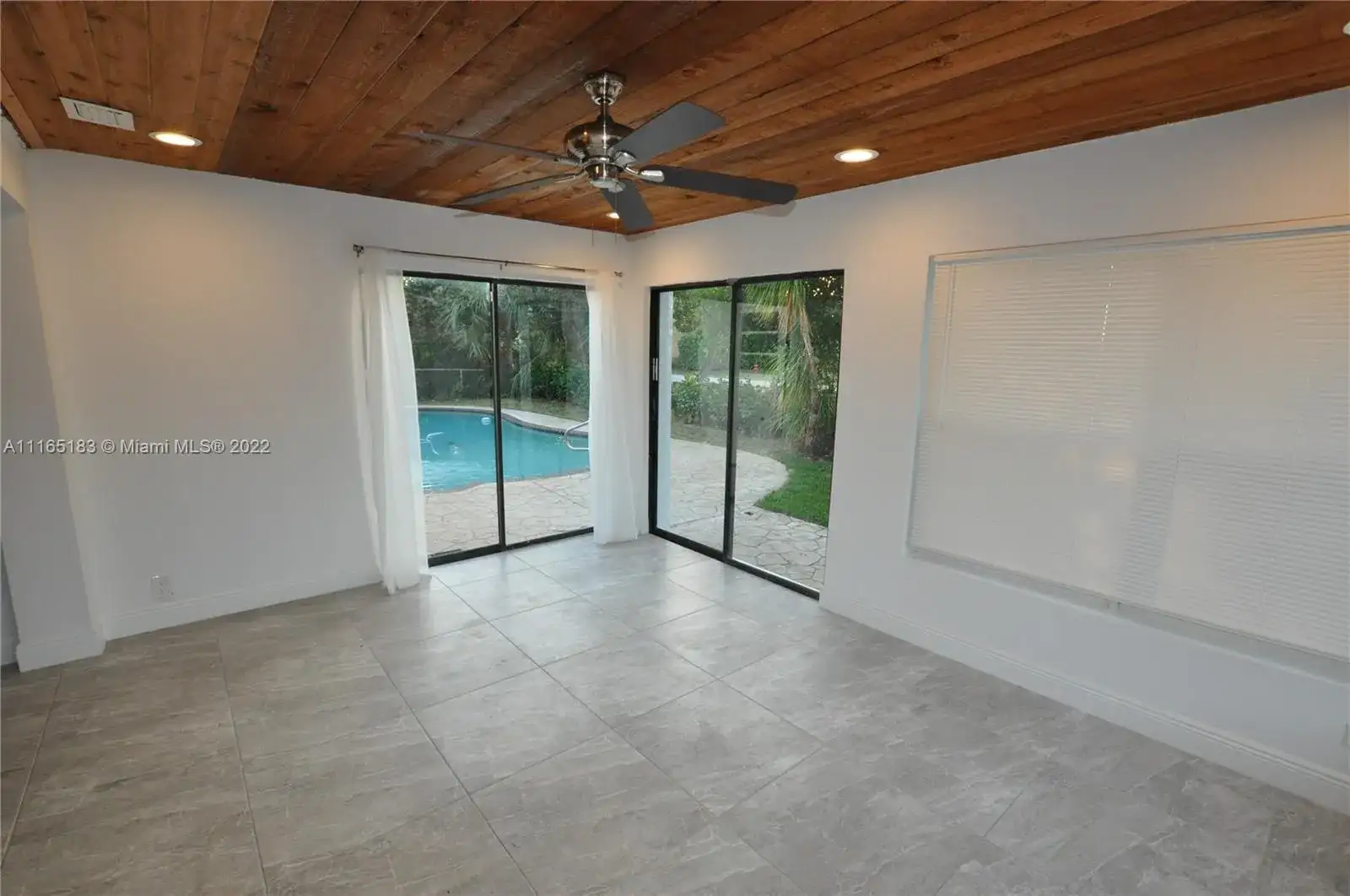 1165 SW 4th Ter, Pompano Beach FL 33060 photo 3