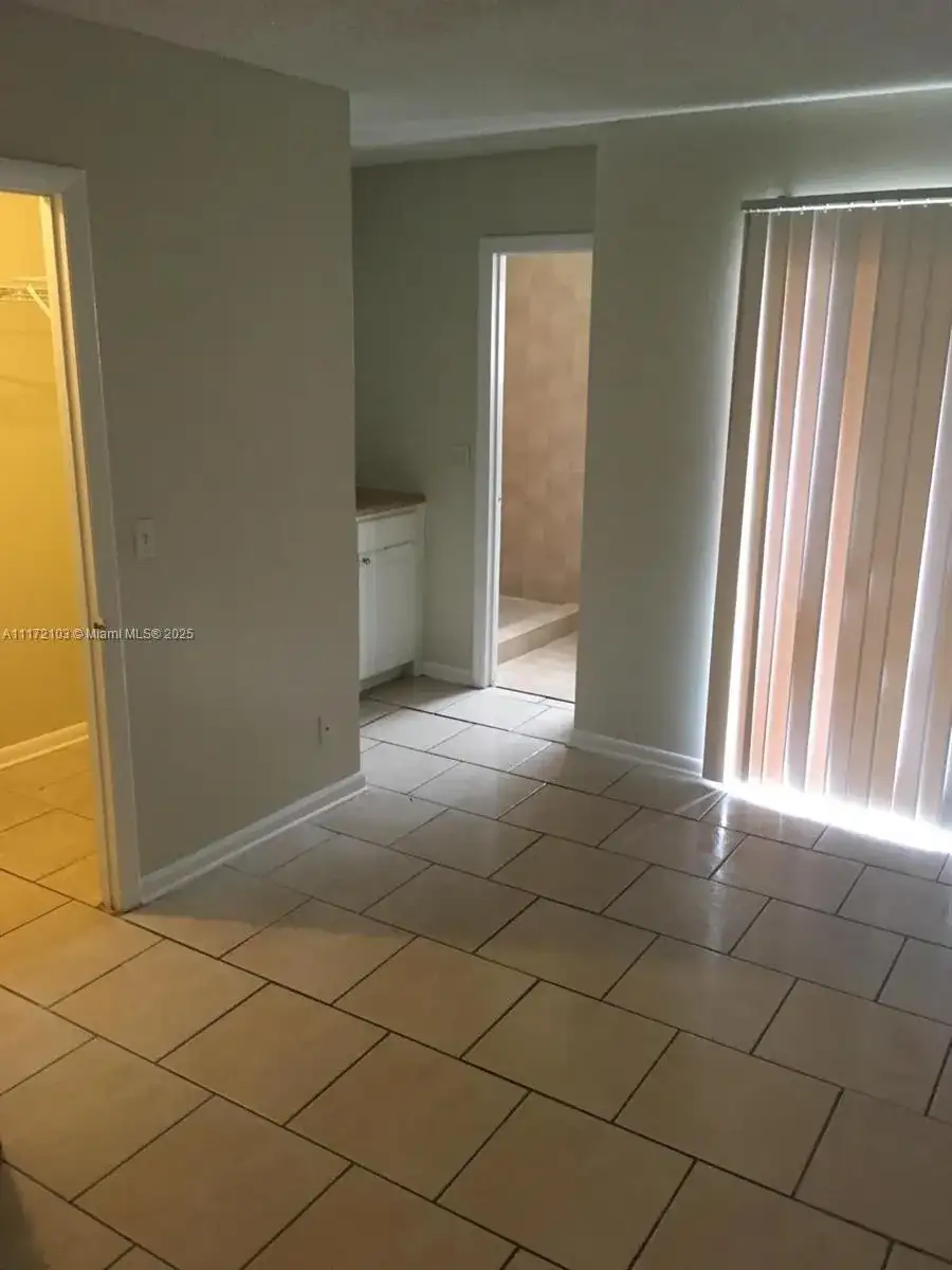 5962 NW 29th Pl # 112, Sunrise FL 33313 photo 3