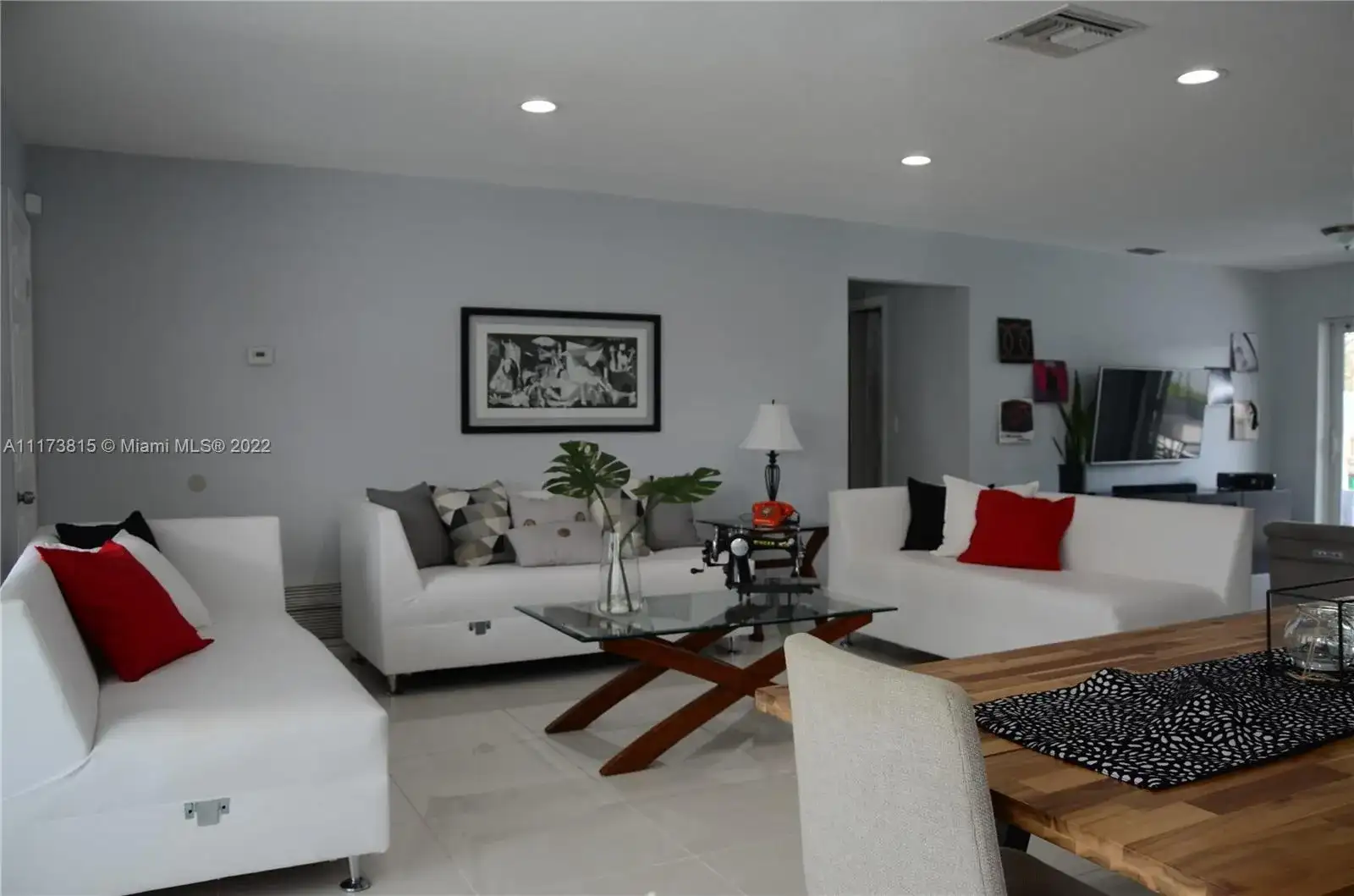 2000 NW 94th Way, Sunrise FL 33322 photo 4