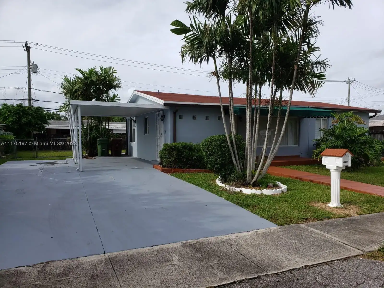 1221 W 62nd St, Hialeah FL 33012 photo 2