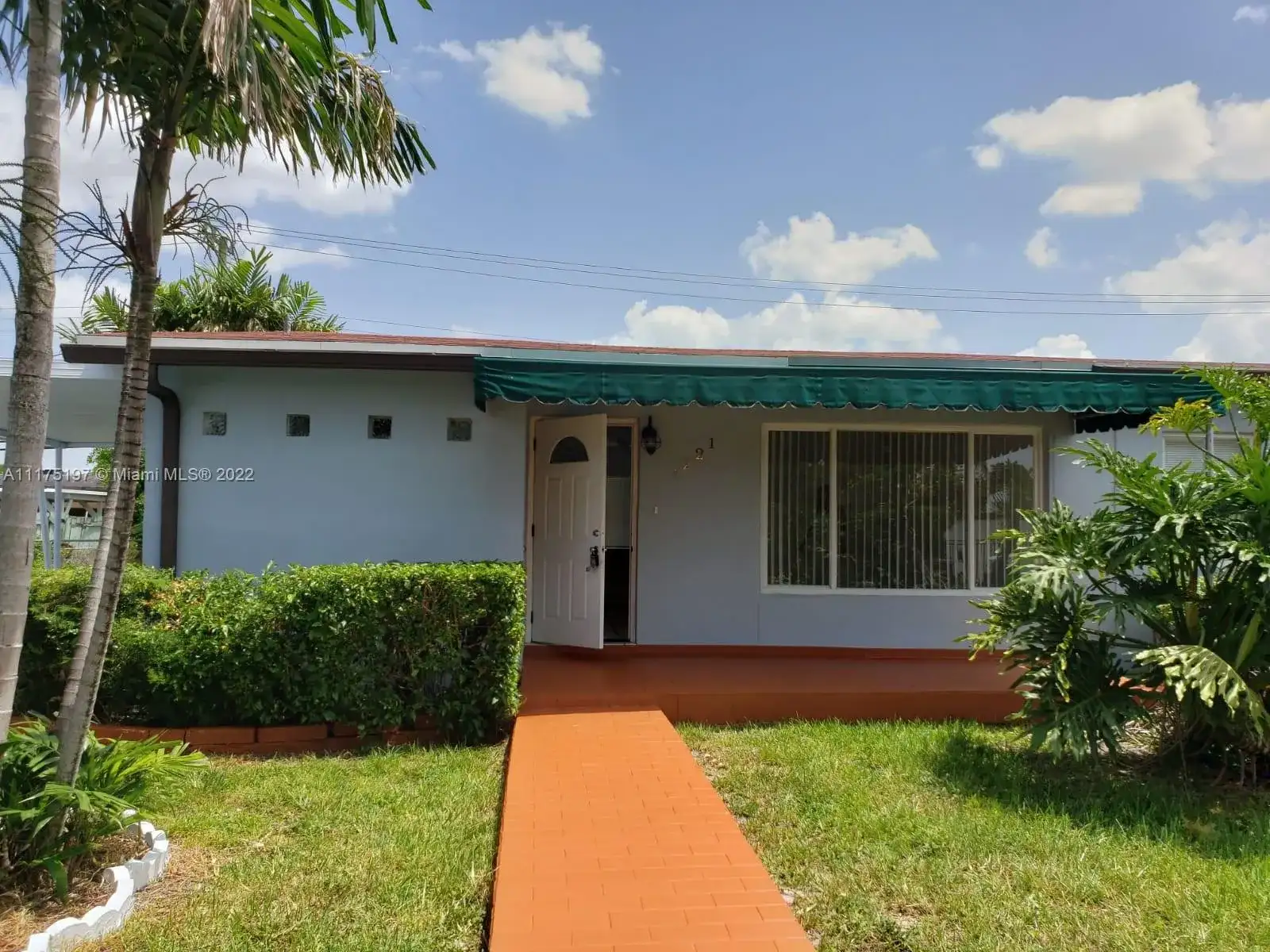 1221 W 62nd St, Hialeah FL 33012 photo 4
