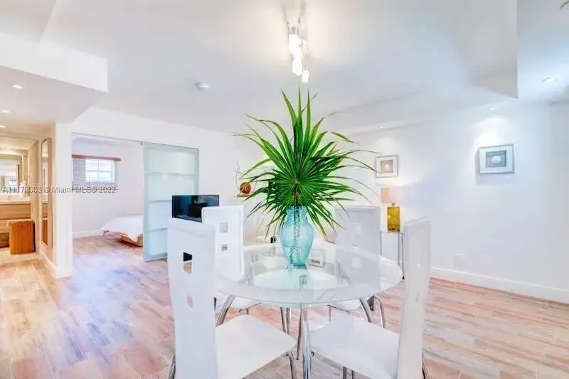 345 Virginia St # 6, Hollywood FL 33019 photo 4