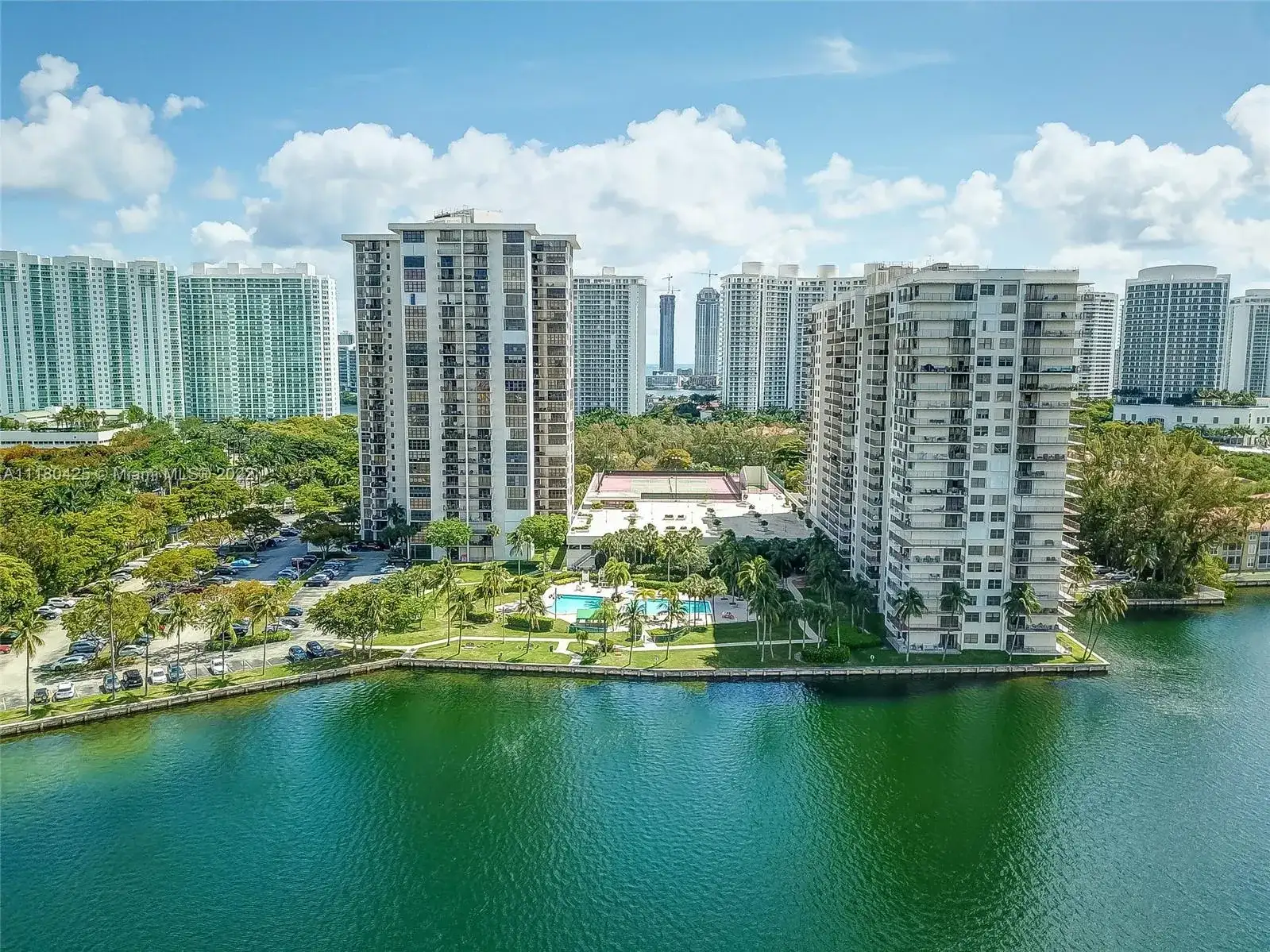 18181 NE 31st Ct # 1108, Aventura FL 33160 photo 2