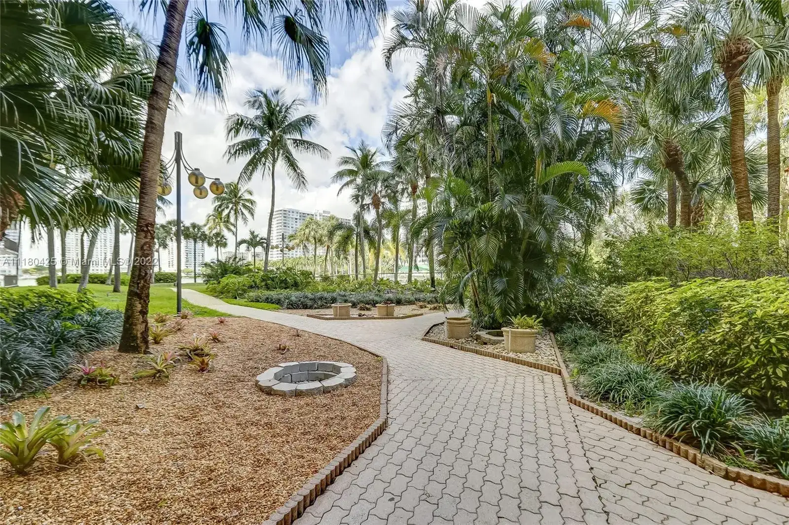 18181 NE 31st Ct # 1108, Aventura FL 33160 photo 4