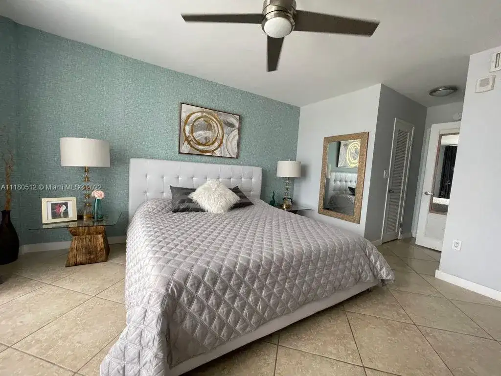 1351 NE Miami Gardens Dr # 601E, Miami FL 33179 photo 3