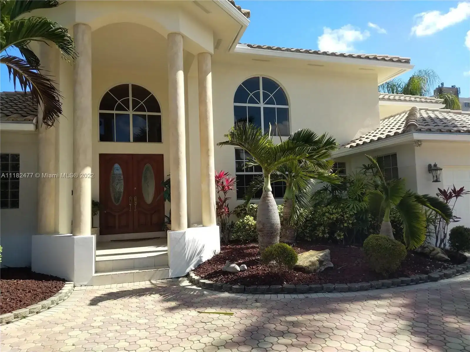 2940 NE 164th St, North Miami Beach FL 33160 photo 3