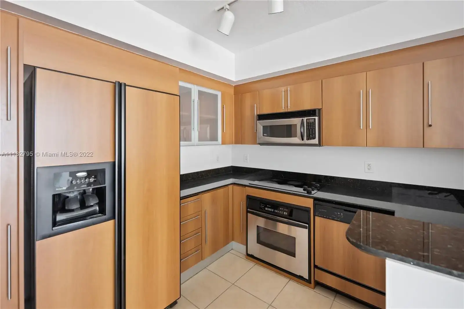 335 S Biscayne Blvd # 2700, Miami FL 33131 photo 4