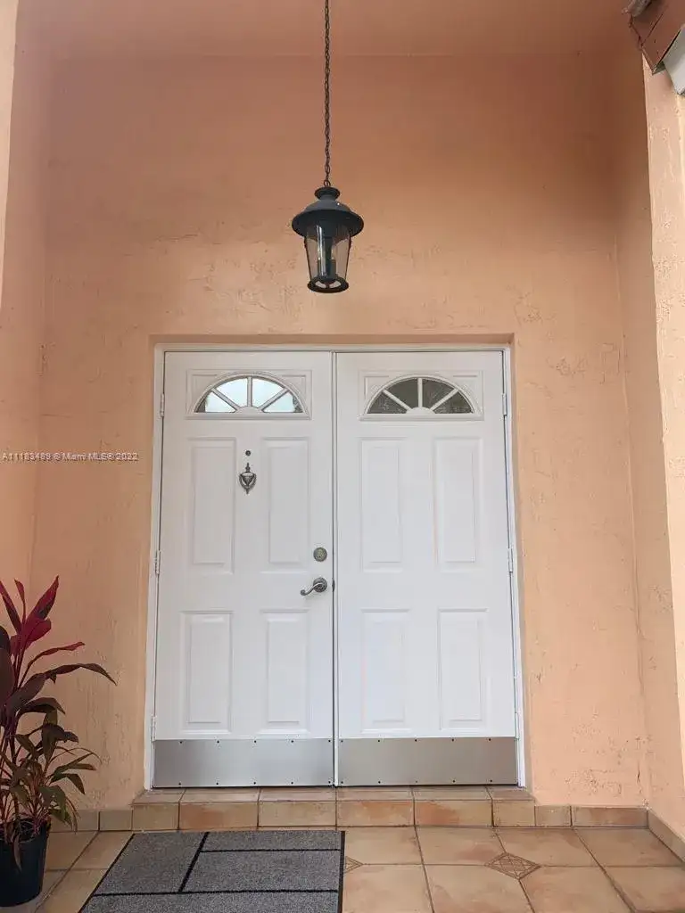 5758 NW 97th Pl, Doral FL 33178 photo 2